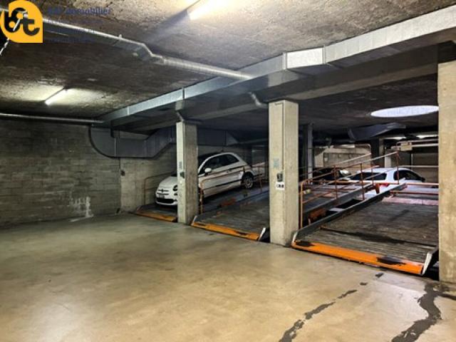 Place de parc sur lift à Sierre