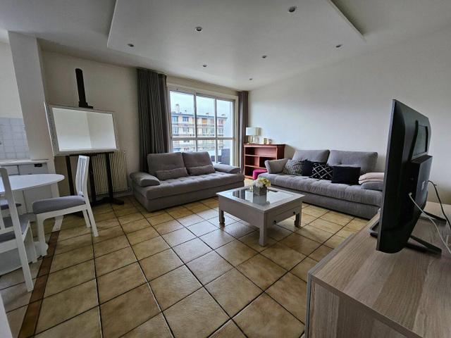 Place du Marché, Bel appartement 3 pièces de 64 m2 avec balcon