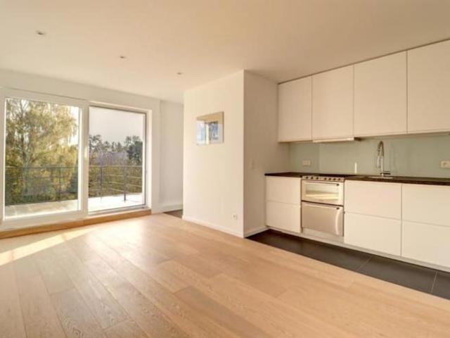 PLACE DUMON 1 BEDROOM APARTMENT + TERRACE