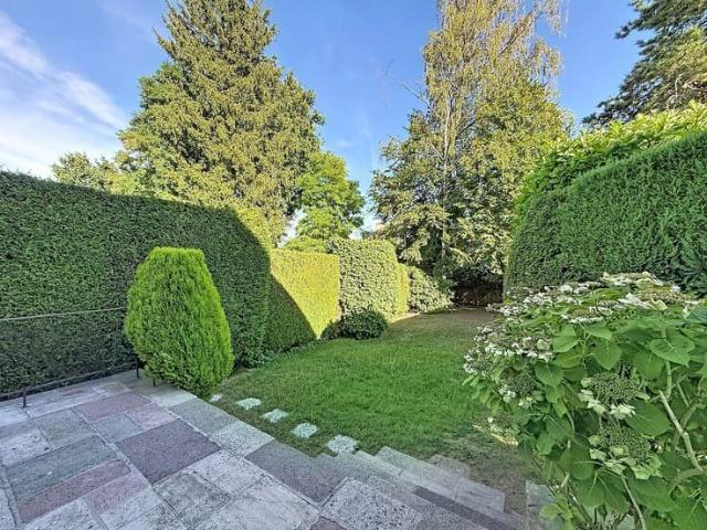 PLACE DUMON, MAISON 5CH + JARDIN + GARAGE