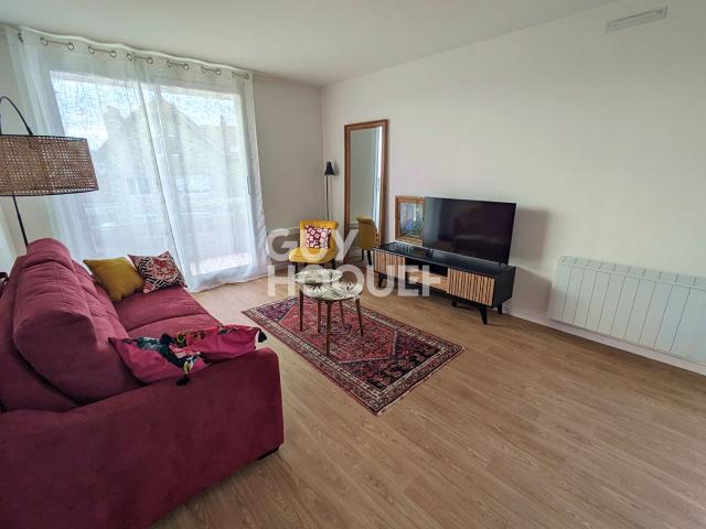 Place Flore, superbe appartement meublé 31 m² avec vue dégagée