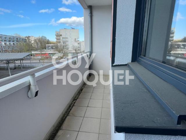 PLACE GALILEE Grésilles champollion APPT T4 AVEC GARAGE