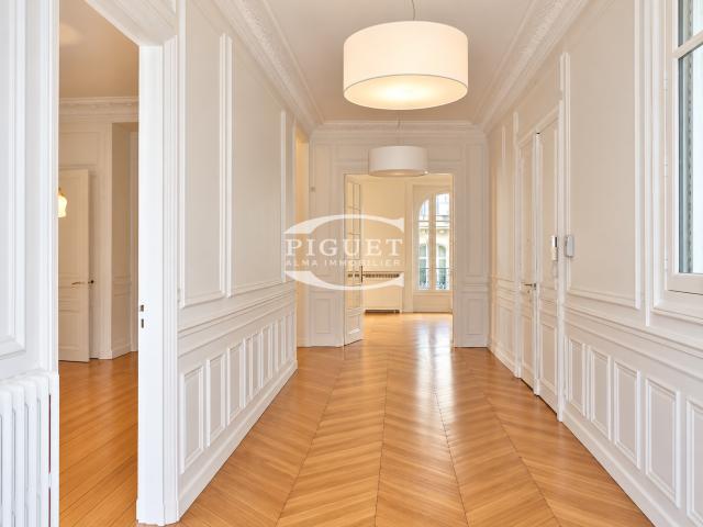 PLACE RIO DE JANEIRO – PARC MONCEAUCatherine PiguetAlma Immobilier
