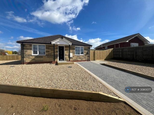 Place Road, Cowes, PO31 2 bed bungalow to rent £1,100 pcm £254 pw