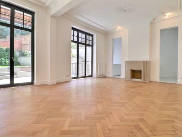 Place Stéphanie 3 bedroom apartment