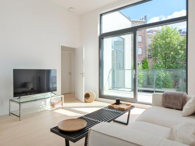 Place Stéphanie: Superb 2 Bedroom Apartment with Terrace