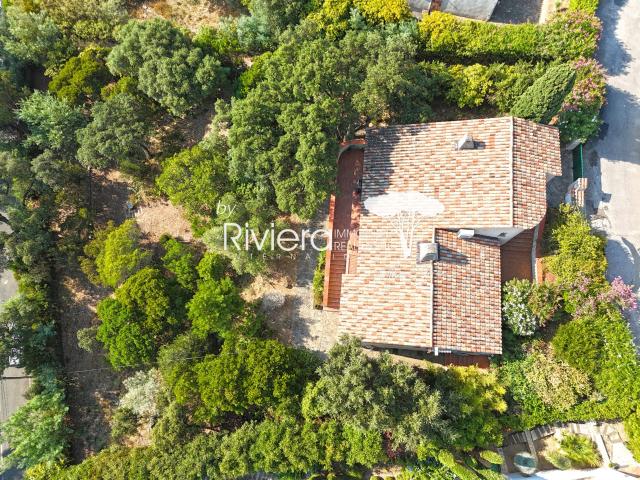 Plage à pied et Vue Mer ! 234m² Cavalaire sur Mer