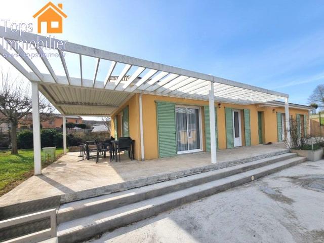 Plain Pied avec piscine couverte garage et annexe 10 km de V. 120m² Monteils