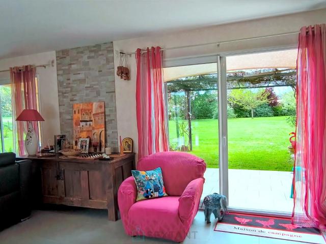 PLAIN PIED CLASSE A, AVEC BEAU TERRAIN PLAT CLOTURE