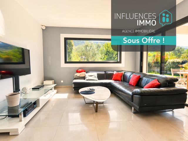 Plain pied contemporain, lumière, calme et vue dégagée
