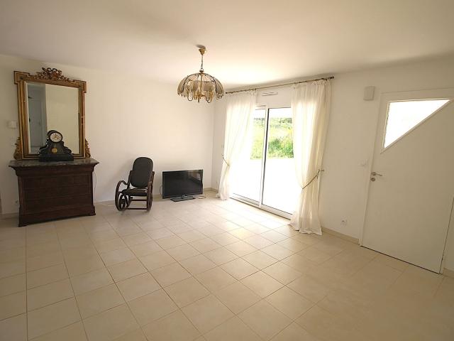 Plain Pied de qualité adaptée aux personnes à mobilité rédu. 90m² Gourdon