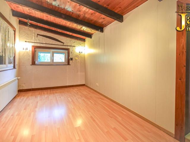 Plain pied sur plus de 36 ares de terrain !