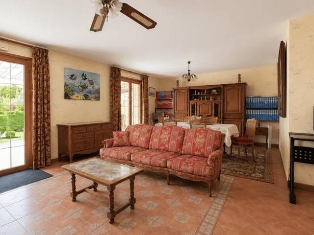 Plain pied 148 m², DPE A sur 3 700 m² de terrain – Géothermi. 148m² Montpon Ménestérol