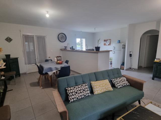 Plain pied 2013 2 Chambres Garage VERRIERES 86410