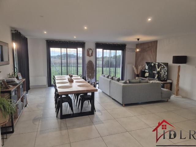 PLAIN PIED 2023 DE 105M2 AVEC JARDIN DE 1226M2