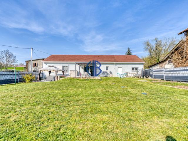 Plain pied 90 m² avec garages 90m² Sermérieu