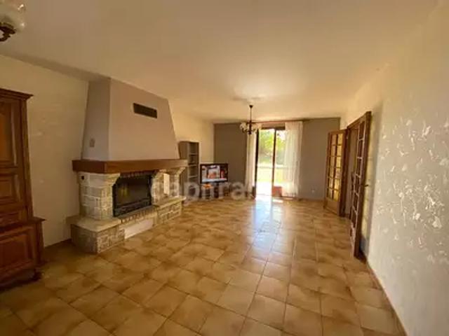 Plaine et Vallées 79100 Achat / Vente maison 5 pièces t5 jardin terrasse