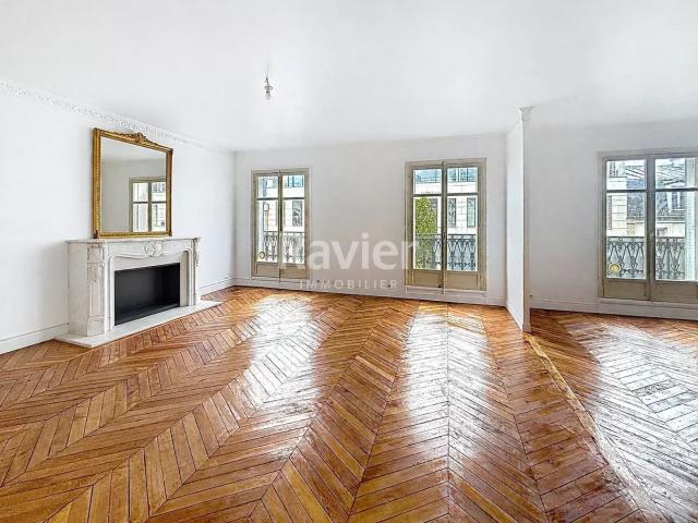 PLAINE MONCEAU 5EME ETAGE 230 M2