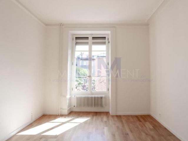 Plainpalais, Rue Henri Christine, 4 pièces au 3ème étage, d'env 100 m2