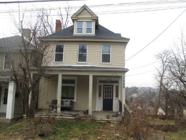 Plainview Ave