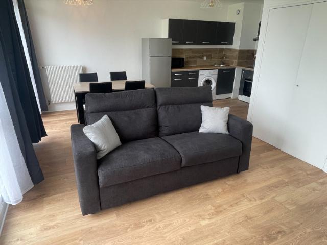 Plaisir: appartement F1 31 m² refais à NEUF !