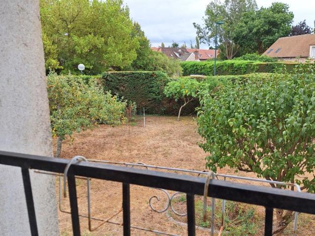 Plaisir les Gâtines Appartement 5p 109 m² avec jardin