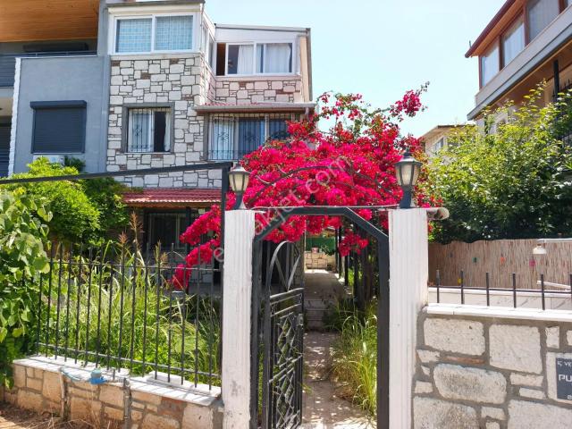 Plaja Yürüme Mesafesinde Müstakil Eşyalı Yaz Kış Kiralık Yazlık