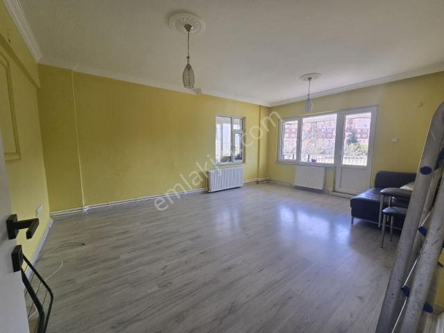 Plaja Yürüyüş Mesafesinde Satılık 2+1