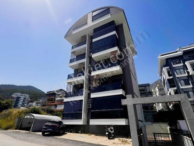Çıplaklı'da Manzaralı Satılık 1+1 Daire 60m², Havuzlu