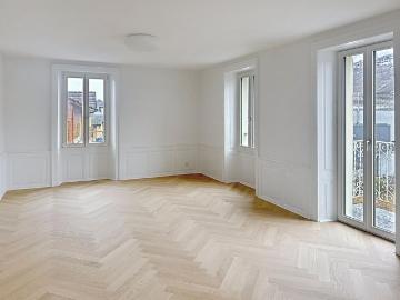 Plan Conthey, appartement rénové de 2.5 pièces avec place de parc proche de toutes les commodités