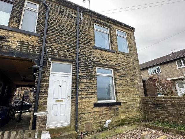 Planetrees Street, Allerton, Bradford 2 bed terraced house to rent £700 pcm £162 pw