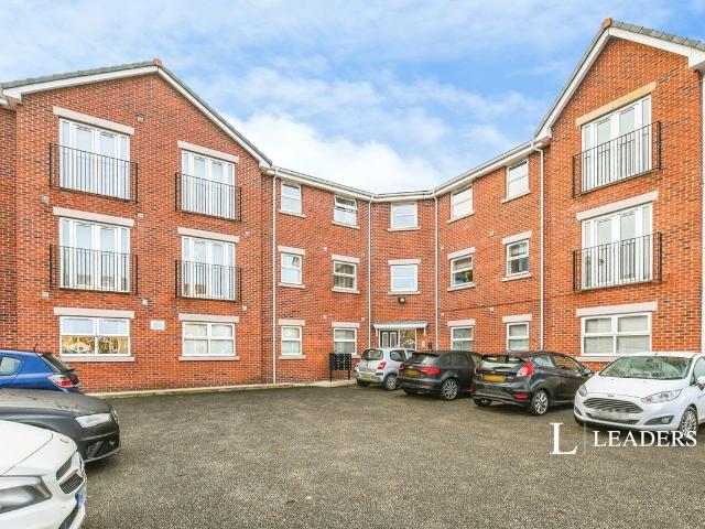 Planewood Gardens, Lowton, Warrington WA3, 2 bed flat to rent, £800 pcm | PrimeLocation