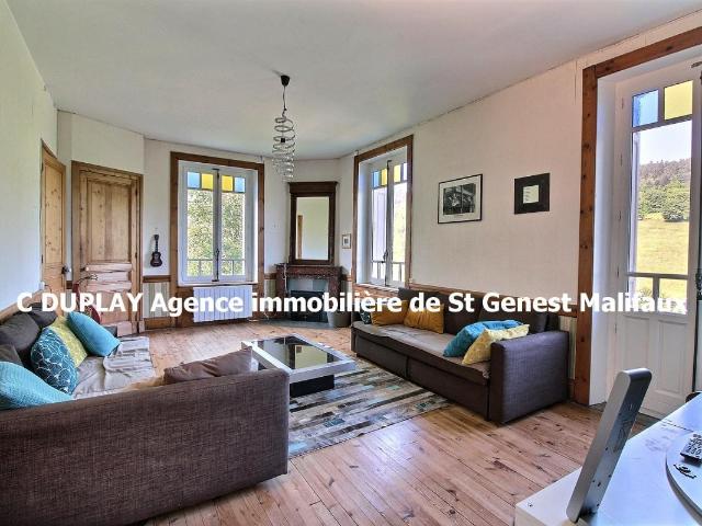 PLANFOY 42660 EXCLUSIVITE Maison bourgeoise de 1912 exposée Sud Ouest environ 145m² habitables 4 chambres sur 1179m² de terrain