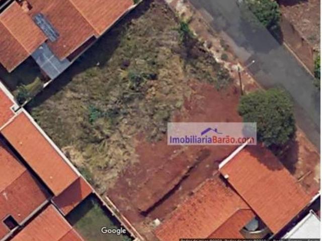 Plano e excelente localização