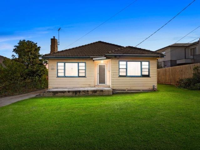 Plans and Permits for 8 Townhouses on 1,027sqm