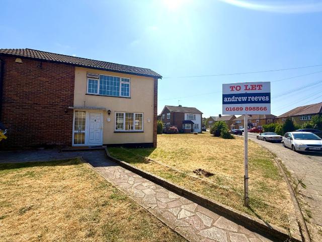 Plantation Drive, Orpington BR5, 3 bed property to rent, £2,250 pcm | PrimeLocation