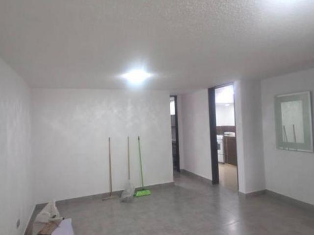 Planta baja único remodelado 2.2 mdp ipn acepto todos los creditos