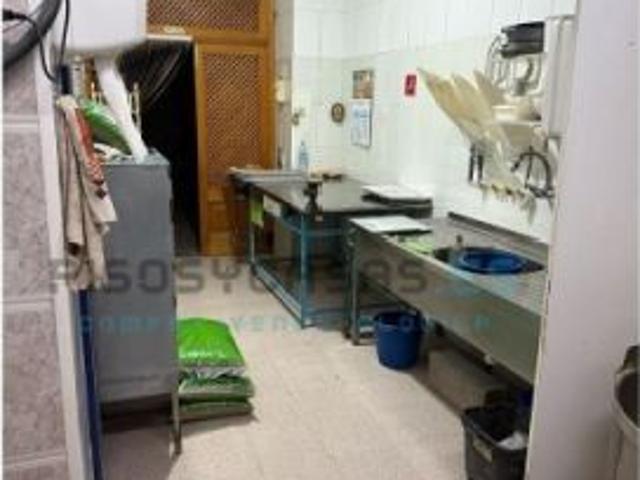 PLANTA BAJA VIVIENDA + HORNO PANADERIA PARALIZADO