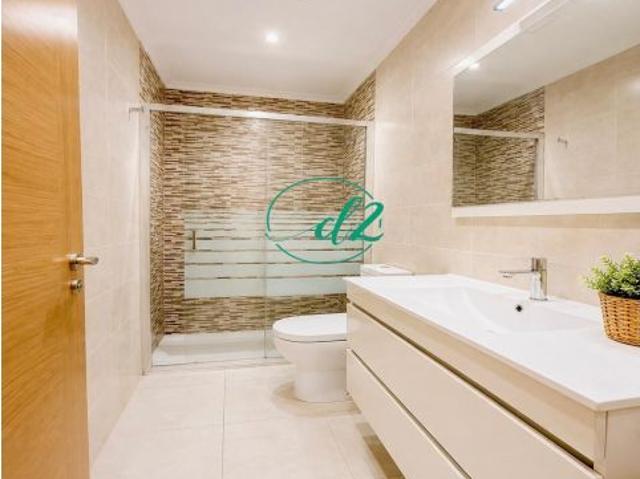 PLANTA BAJA ADAPTADA CON JARDÍN, BARBACOA Y APARCAMIENTO EN O COUTO. REF1500
