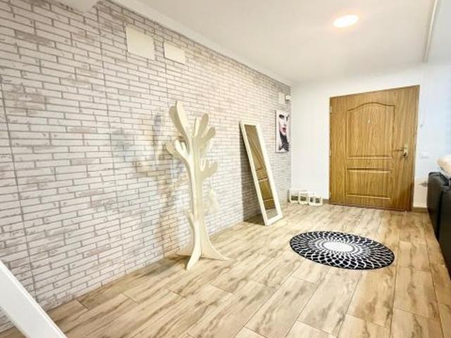 Planta baja amueblada de 2 habitaciones en Quart de Poblet
