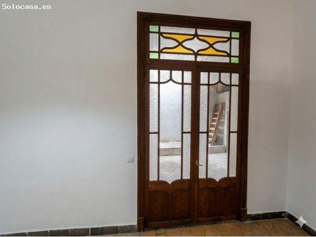 ? Planta baja con entrada independiente, patio y sótano en Manacor