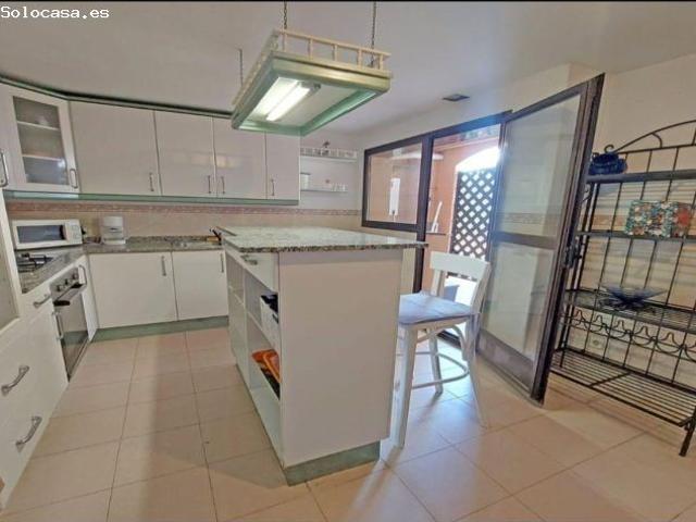 PLANTA BAJA CON TERRAZAS Y PISCINA A 100 M DE LA PLAYA EN PORTIXOL