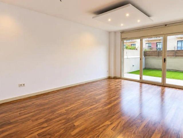 Planta baja de alquiler en Calle Via Octaviana, Les Pinedes, Vilassar de Mar