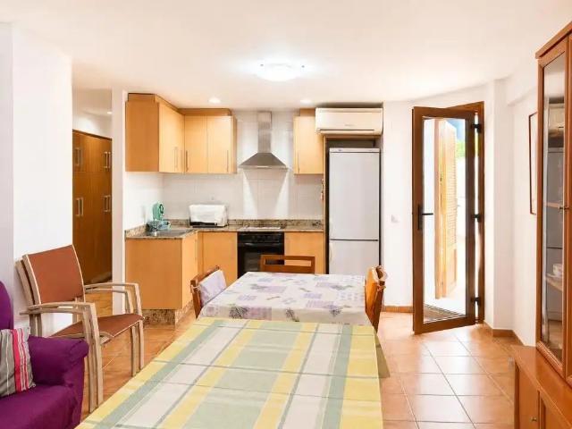 Planta baja de alquiler en Oliva Playa, Oliva