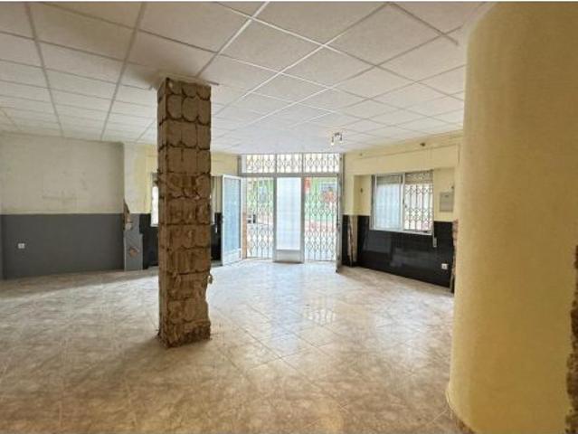 PLANTA BAJA DIAFANO PARA HACER 2 VIVIENDAS EN PLAYA DE LOS LOCOS 175.000€
