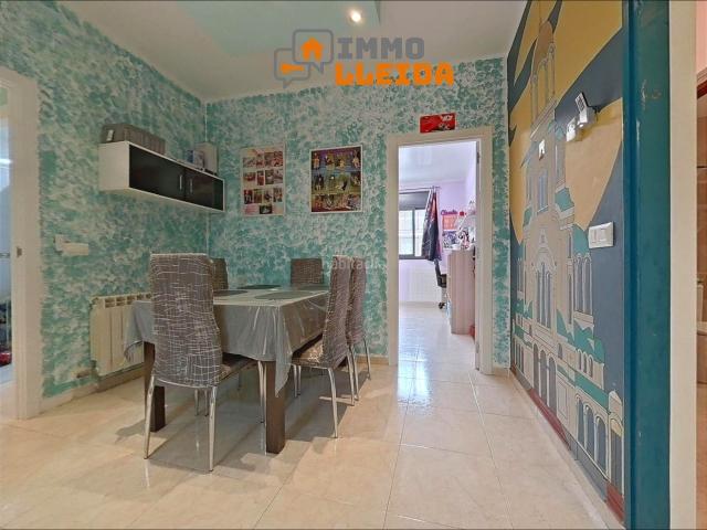 Piso en venta en Tàrrega. OPORTUNIDAD Piso con parking y trastero en Tàrrega. Pisos.