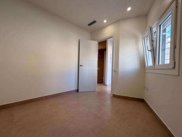 Planta baja en venta en Terrassa, San Pere. EXCLUSIVO BAJO CON ENTRADA INDEPENDIENTE EN EL CORAZÓN DE SANT PERE ESPACIO, LUZ Y POSIBILIDADES. Plantas bajas.