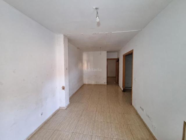 Planta baja en venta en Tordera, Sant Pere. Plantas bajas.