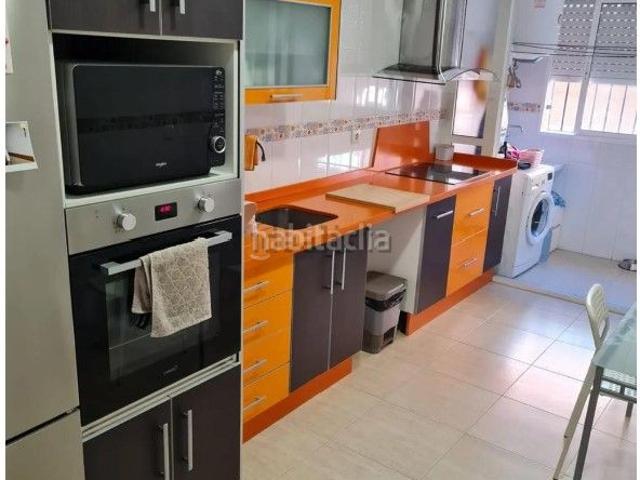 Planta baja en venta en Unión La, La Unión. P.BAJA DE EDIF. 107m 3 dorm. 2 baños Plz. garaje y Ascensor LA UNION C MAYOR 137.000. Plantas bajas Unión.