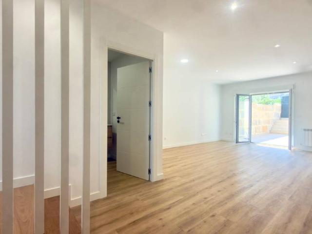 Planta baja en Venta en A Carballeira